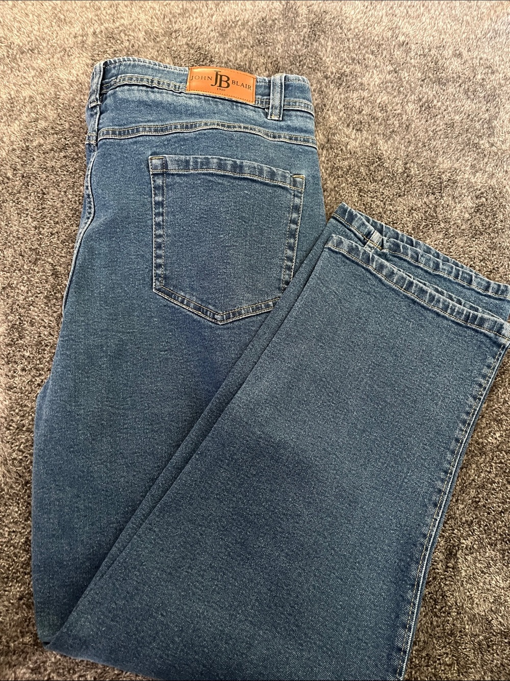 John Blair Men’s Straight Leg Jeans in Medium Blue